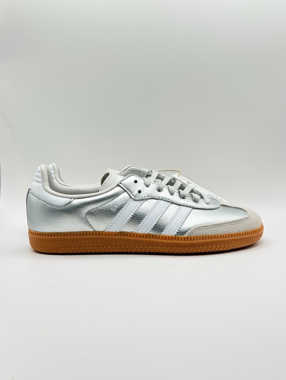 Adidas OG Samba Silver Metallic White Leather Sneakers Size 5.5/6.5 Womens - Picture 1 of 6